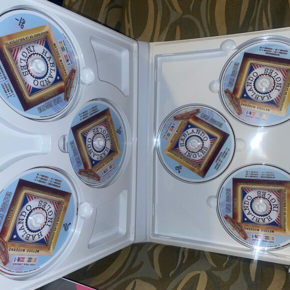 Hablando Inglés (speaking English ) course CD and booklets - Picture 4 of 7